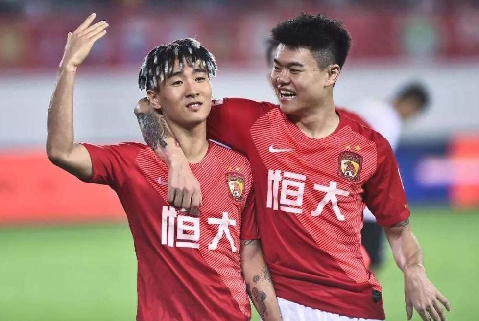 5：租借到其他俱乐部的外籍球员占用原(租出)俱乐部外籍球员注册名额。